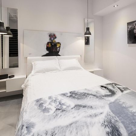 The Holland Hotel By Simplissimmo Montréal Eksteriør bilde